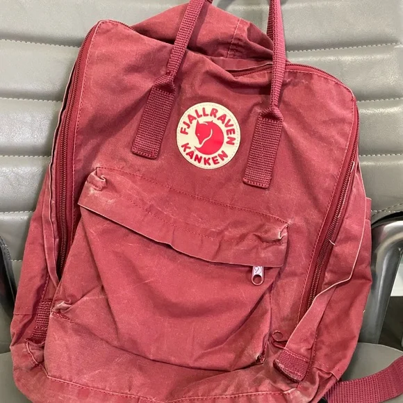 kanken mini backpack putty Fjllrven - Compact Everyday Carry, Durable Vinylon Fabric The Kanken Mini is available in Clay and is suitable for both children and adults Knken Mini Backpack - Fjllrven